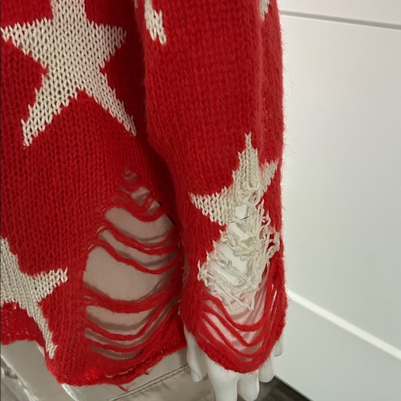 Wildfox Seeing Stars Lennon Sweater Celebrity Favorite - Picture 5 of 14